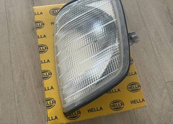 Lewy kierunkowskaz Hella biały Mercedes w124 c124