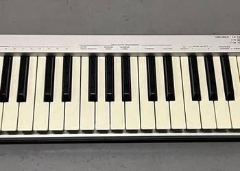 Keyboard Roland ED PC-300 – 49 klawiszy