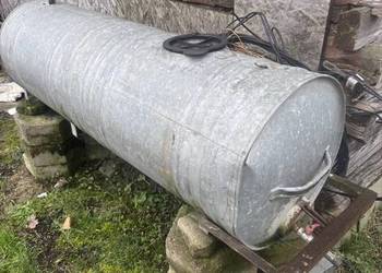 Zbiornik ocynkowany660 lutrów plus wąż gumowy gruby ok 30m