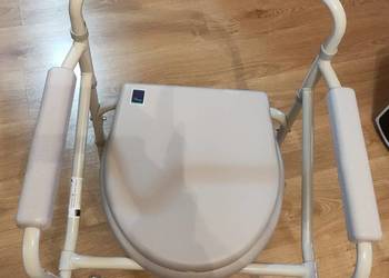 Krzesło toaletowe na kółkach Timago