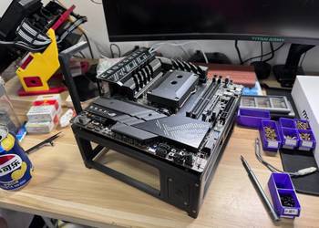 Obudowa testowa MATX benchtable open frame
