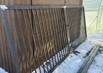 Brama dwuskrzydłowa 4m+ słupy, zawiasy regulowane