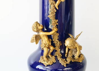 Porcelanowy wazon waza z amorami porcelana z brązem kobalt