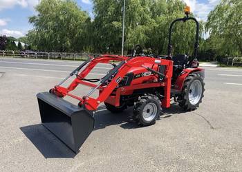 Nowy traktor VST Fieldtrac 927 z ładowaczem czołowym