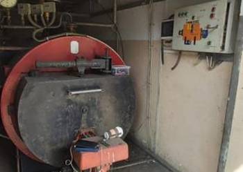 Piec parowy na olej opałowy z palnikiem