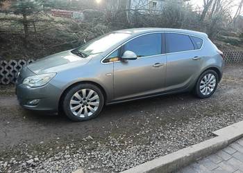 Opel Astra J 1.7 CDTI 110 KM