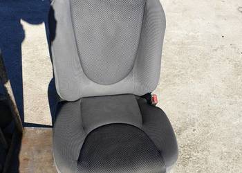 HONDA JAZZ II FOTEL PRAWY POSZYCIE FOTELA 02-08R