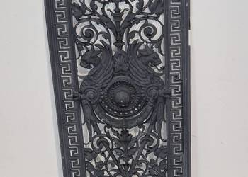 Antyczne żeliwne drzwi do pieca kaflowego, okres grynderski (koniec XIX w