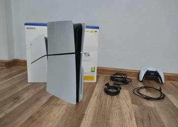 Sprzedam PS5 PlayStation 5 Slim z napędem 1TB *jak nowa*