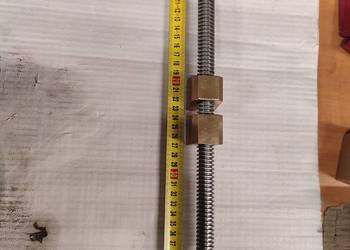 Śruba z nakrętką z brązu do tokarki TUR-630M Śruba z nakrętką z brązu do tokarki TUR-630M