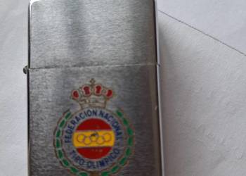 Sprzedam zapalniczkę benzynową ZIPPO