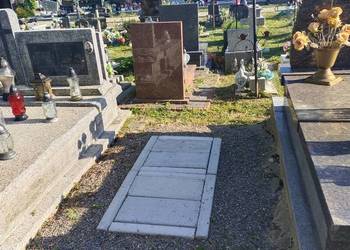 Sprzedam – odstąpię grób na cmentarzu ul. Unicka katakumba murowana na urny