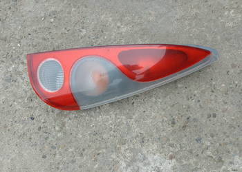 LAMPA TYŁ TYLNA PRAWA TOYOTA YARIS VERSO