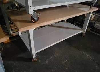 Stół warsztatowy na kółkach