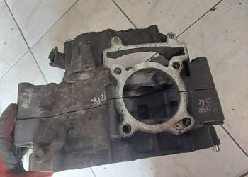 Yamaha YZF 125 R kartery blok silnika E3A4E , 5D700 karter yzf125 YZF125r