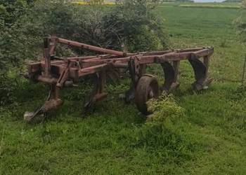 Pługi unia Grudziądz 5 skibowe kobuz