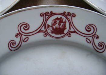 Starocie z PRL - Marynistyka = Zestaw 3 talerze polskie z żaglowcami TANIO