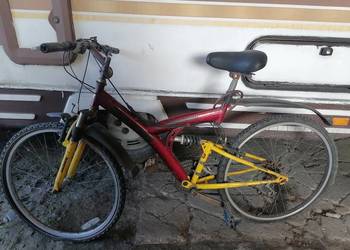 Rower czerwono-żółty