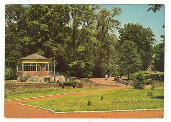 JASTRZĘBIE ZDRÓJ PIJALNIA W PARKU ZDROJOWYM