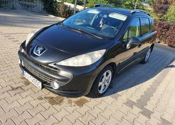 Peugeot 207sw 1.6hdi 109km panorama