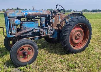 Traktor zabytkowy Fordson E27n