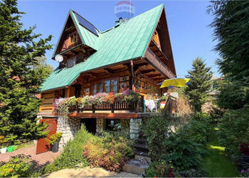 Góralski Dom z Bali u Podnóża Beskidów