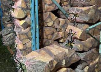 Drewno w workach do wędzenia kominka na ognisko dąb buk olcha brzoza grab