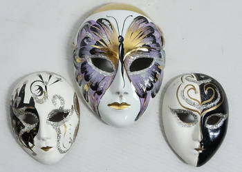 Zestaw ceramicznych masek weneckich – ozdoba ścienna vintage / retro (3 szt
