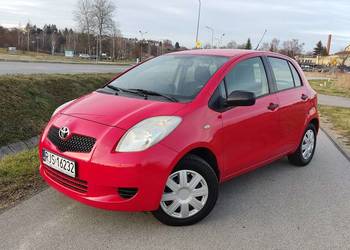 Toyota Yaris 1.0 VVT-i Benzyna Klimatyzacja Mały Przebieg Ekonomiczna