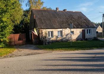 DOM Z ZABUDOWANIAMI I DUŻĄ DZIAŁKĄ|SKRZATUSZ