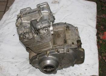 SUZUKI GSX 400 E głowica kartery skrzynia tryb kosz pokrywa miska itd.