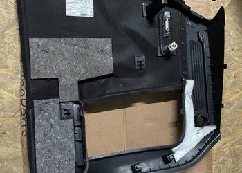 BOCZEK BAGAŻNIKA VW TIGUAN  5N0867427S 5N0867428N