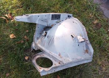 Przednia część nadkola BMW E38 strona prawa