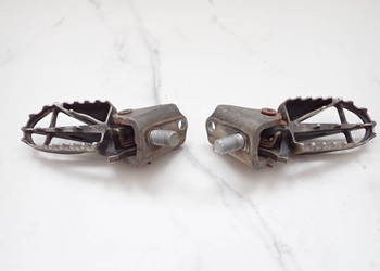 Dwa Podnóżki Sety Kierowcy Honda CRF 450 06r