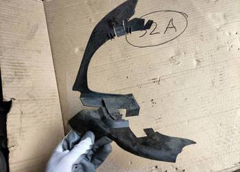 KIEROWNICA ŁAPACZ WLOT POWIETRZA   8A0805962   AUDI 80 B4 80B4