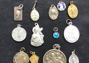 Zabytkowe - zawieszki do łańcuszka Maryja - Lourdes Jezus 13 szt