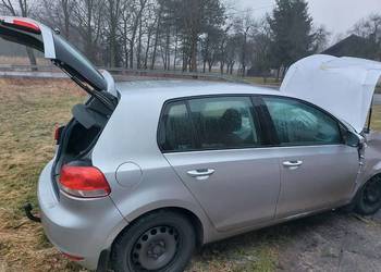 Sprzedam golfa 6 -rozbity