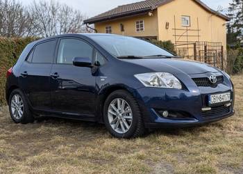Sprzedam Toyota Auris 1.3 benzyna 101 KM z 2009 roku, bezwypadkowa.