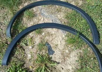 Plastikowe listwy nakładki błotnika sierpy nadkola tył nissan Qashqai j10