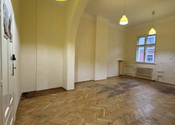 Do wynajęcia lokal biurowy w Rynku Głównym 34,08m2