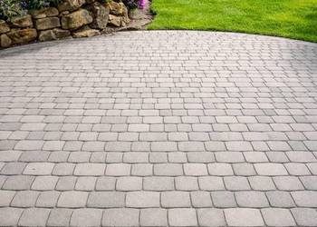 Mycie, czyszczenie kostki brukowej