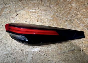 Lampa tył prawa rh Toyota c-hr chr II 2 81550-F4200