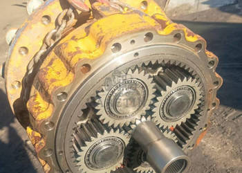 Liebherr L 550 L550 Doosan DL 250 DL250 Zwolnica Kompletna + Wał Napędu Zw…