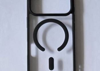 Etui/case przezroczyste z czarnymi elementami i MagSafe na iPhone'a 17 pro