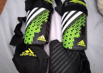 Ochraniacze predator  piłkarskie