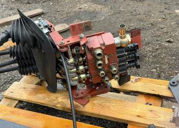 Rozdzielacz hydrauliczny bosch do LINDE E25 E30 seria 336