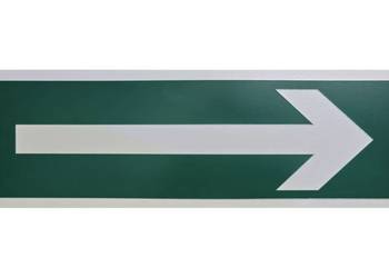 Znak ewakuacyjny - Kierunek drogi ewakuacyjnej