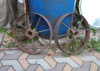 Koła 2 zestaw koło stare ośmioramienne 45 cm średnicy stare żelazne stare Koła 2 zestaw koło stare ośmioramienne 45 cm średnicy stare żelazne stare