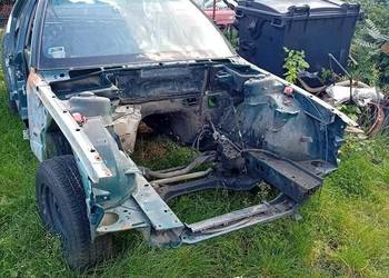 BMW E32 karoseria na kawałki