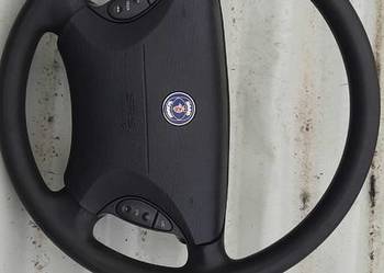 Kierowca z airbag sterowanie radia
